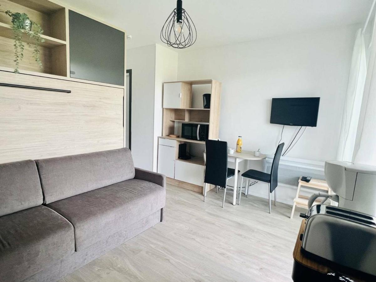 Studio Eglantine A Cambo-Les-Bains, Proche Thermes, Terrasse, Parking, Acces Internet, Animaux Ok - Fr-1-495-106 Exterior photo